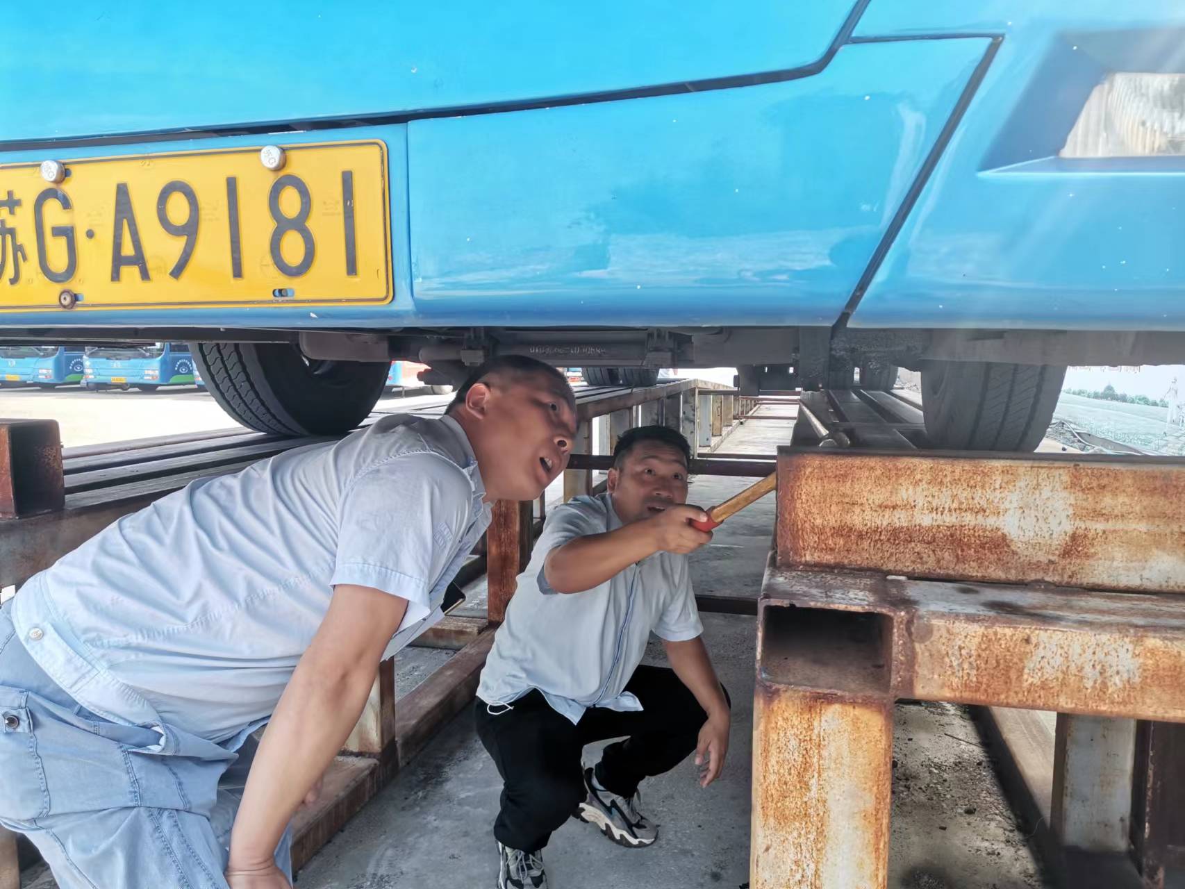 公交集團(tuán)公交事業(yè)一部開展中秋節(jié)前機(jī)務(wù)專項(xiàng)檢查