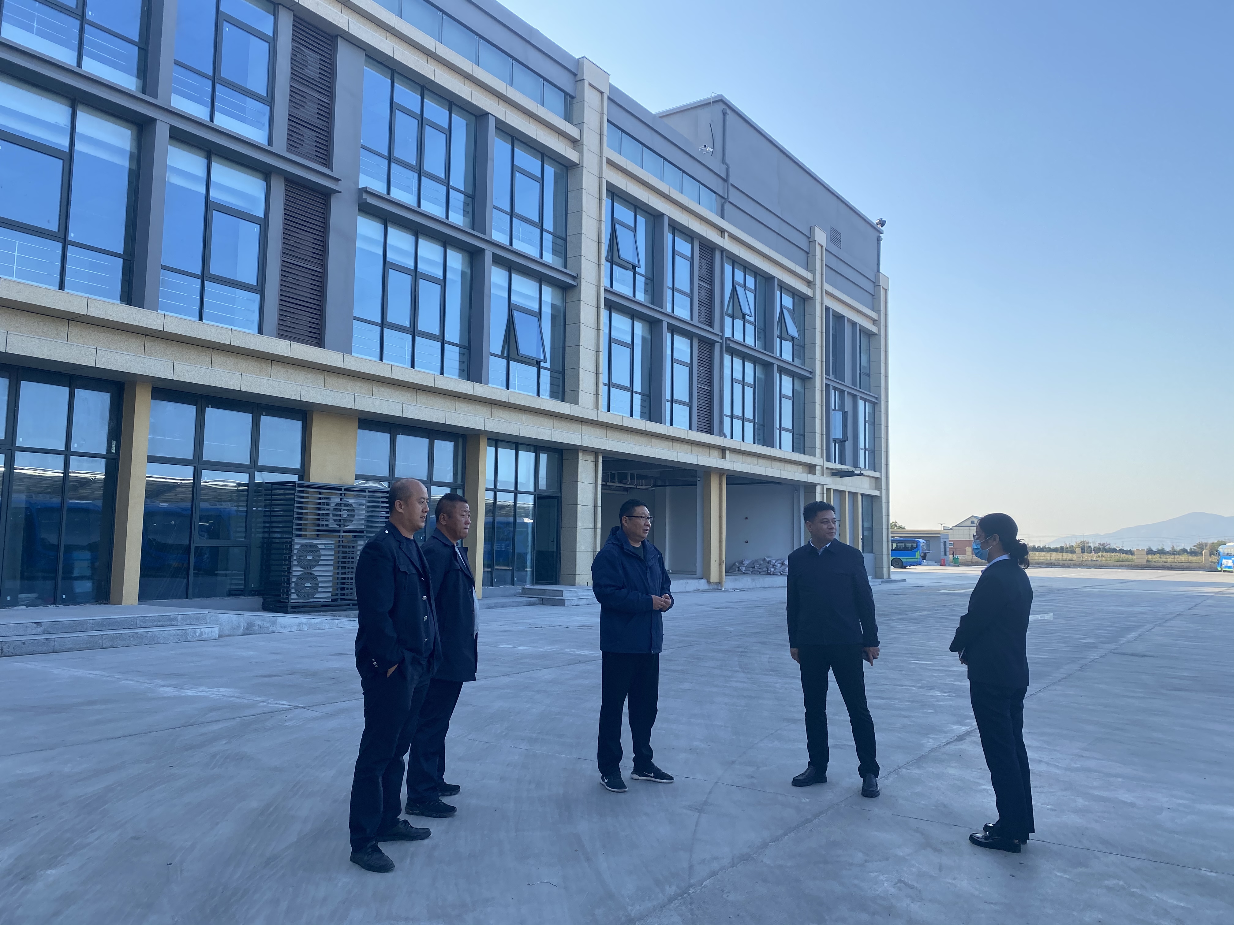 公交集團(tuán)紀(jì)委進(jìn)行全方位、多地點(diǎn)安全生產(chǎn)突擊督查檢查