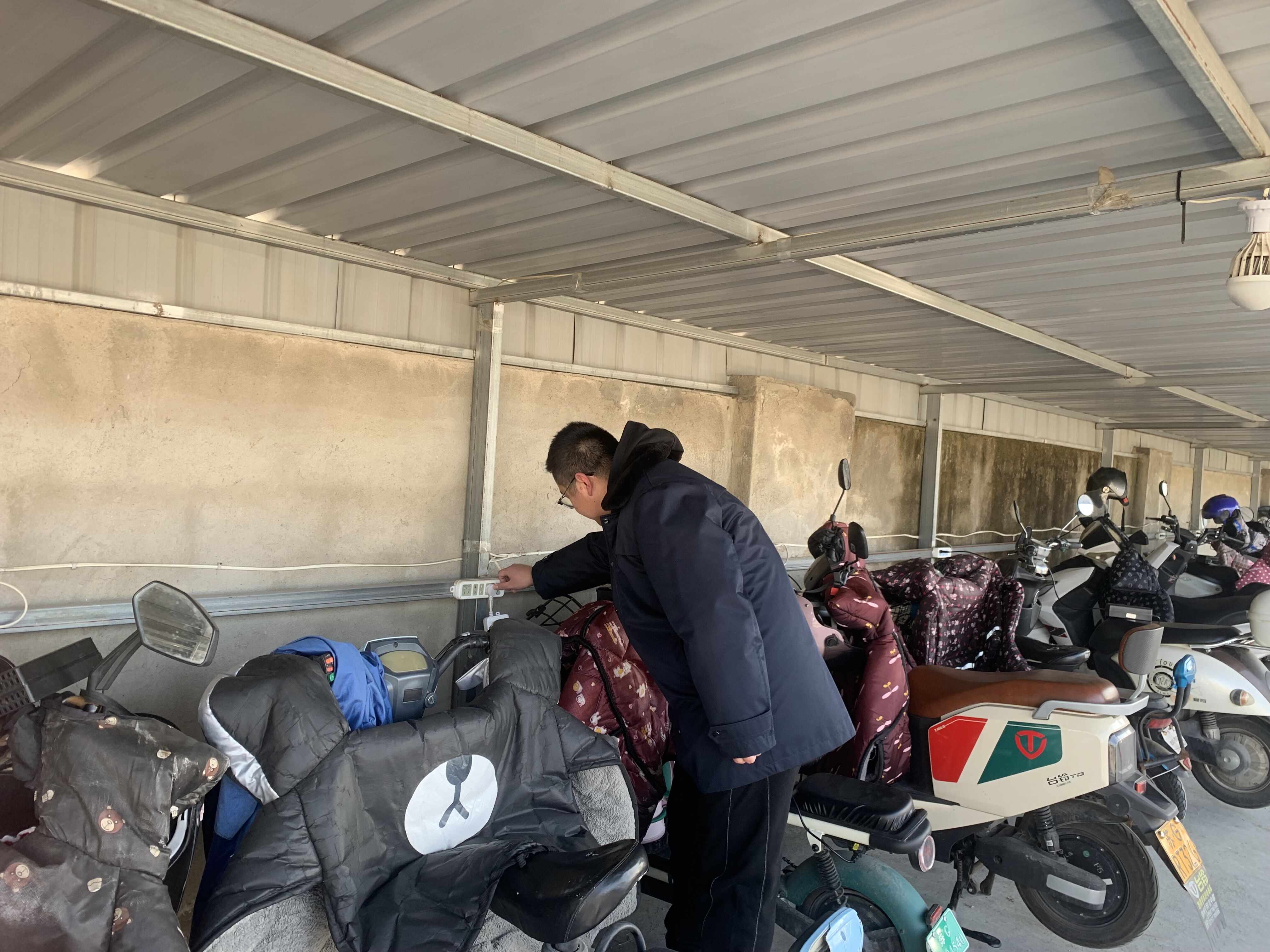 公交集團(tuán)公交事業(yè)一部開展安全綜合大檢查  時刻繃緊安全弦