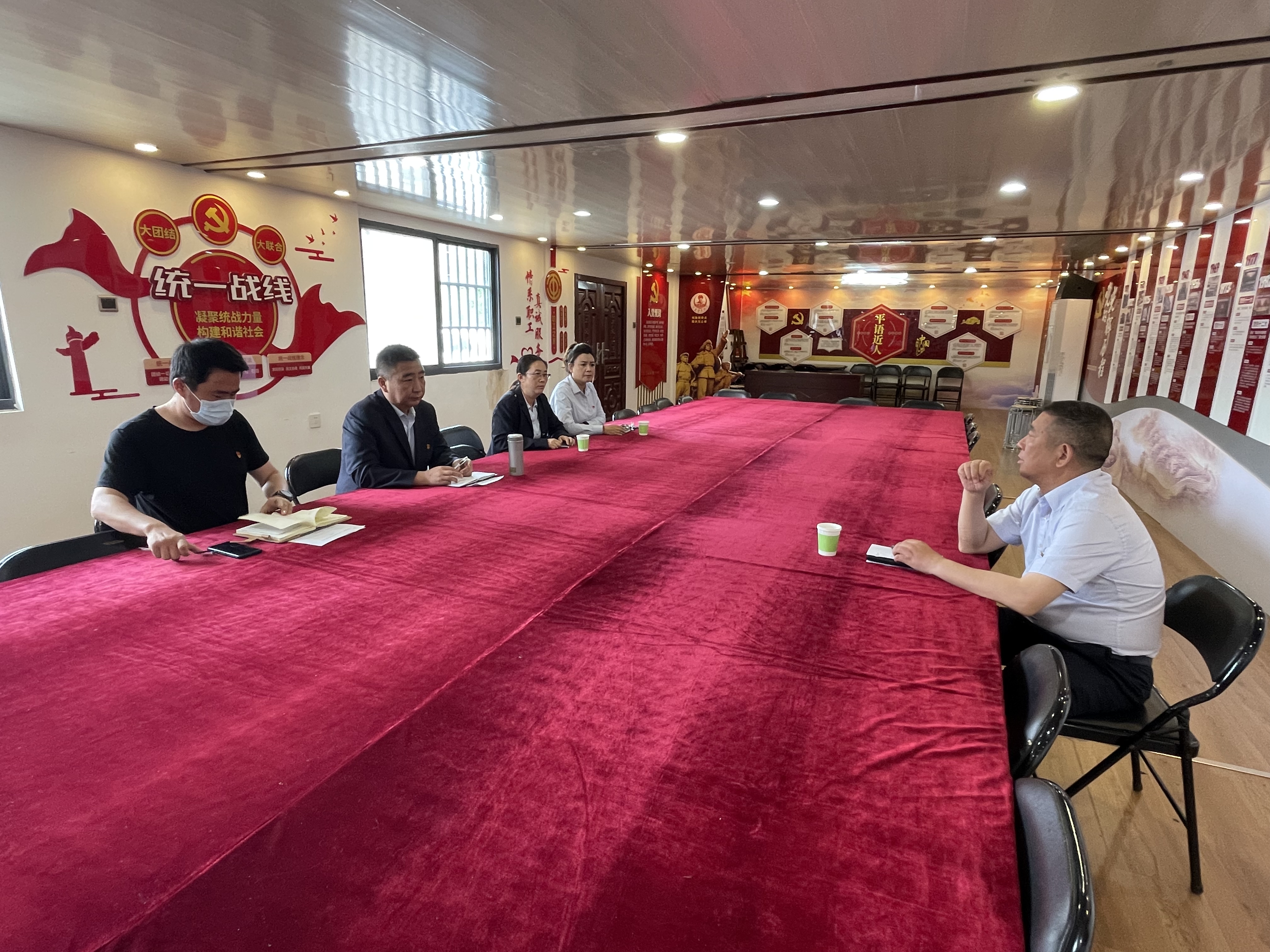 公交集團(tuán)公交事業(yè)一部召開(kāi)理論中心組專(zhuān)題會(huì)學(xué)習(xí)習(xí)近平貫徹新時(shí)代中國(guó)特色社會(huì)主義思想主題教育工作