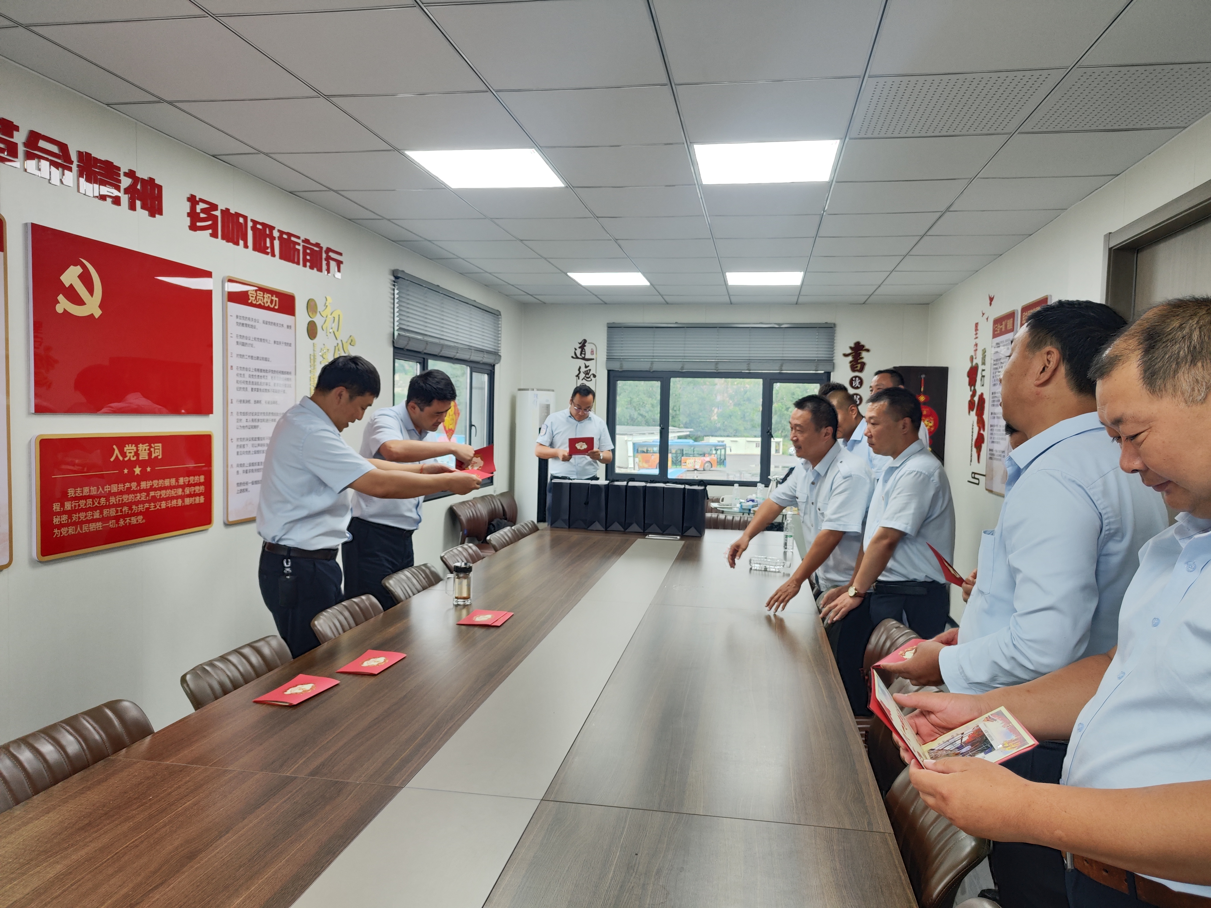 鑄就鐵血忠誠 引領清風正氣