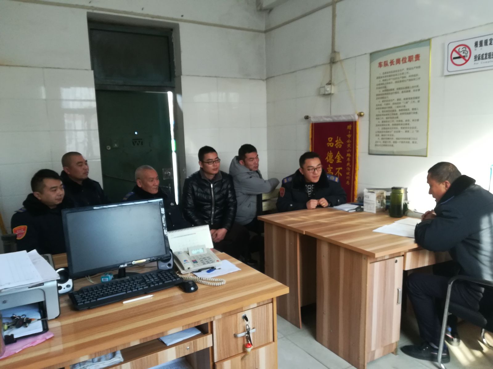 公交集團海州公司做好駕駛員冬季安全行車培訓(xùn)工作