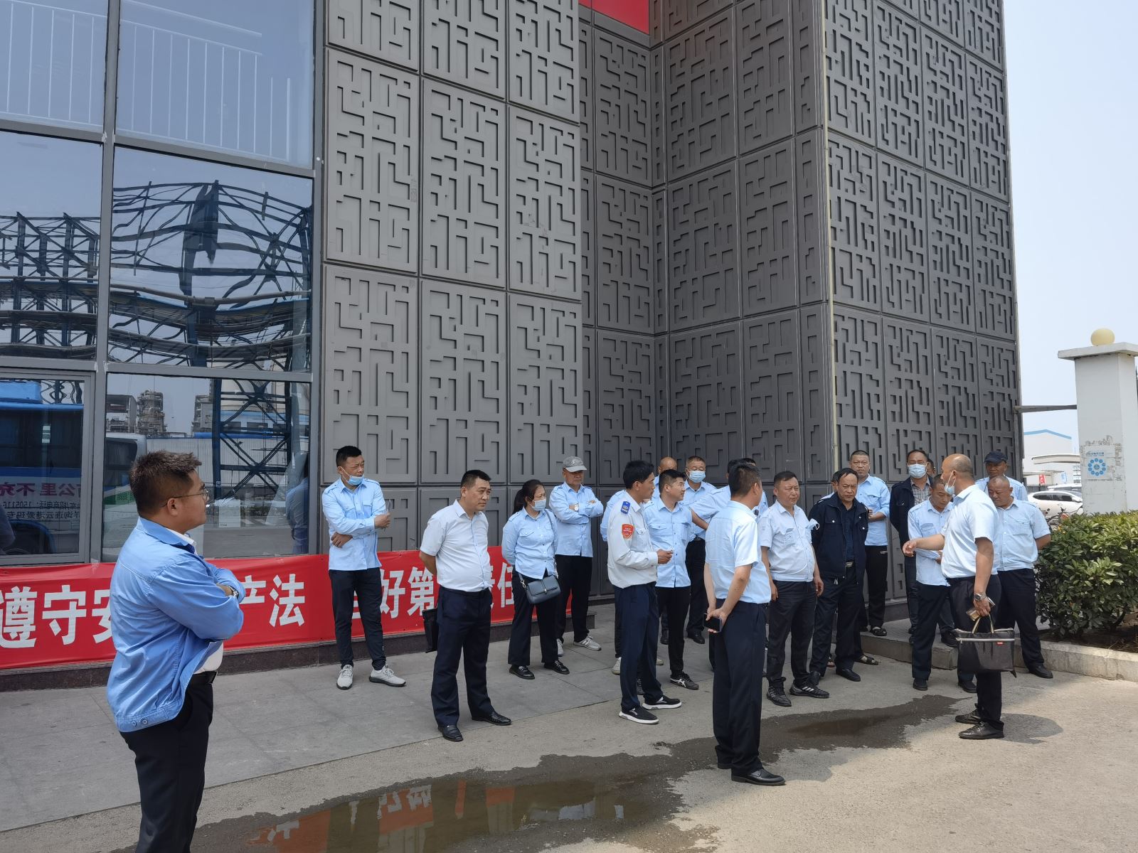 激發(fā)班組活力，弘揚“頭雁”精神 經(jīng)營發(fā)展事業(yè)部組織召開安全合格班組及文明線創(chuàng)建啟動會議