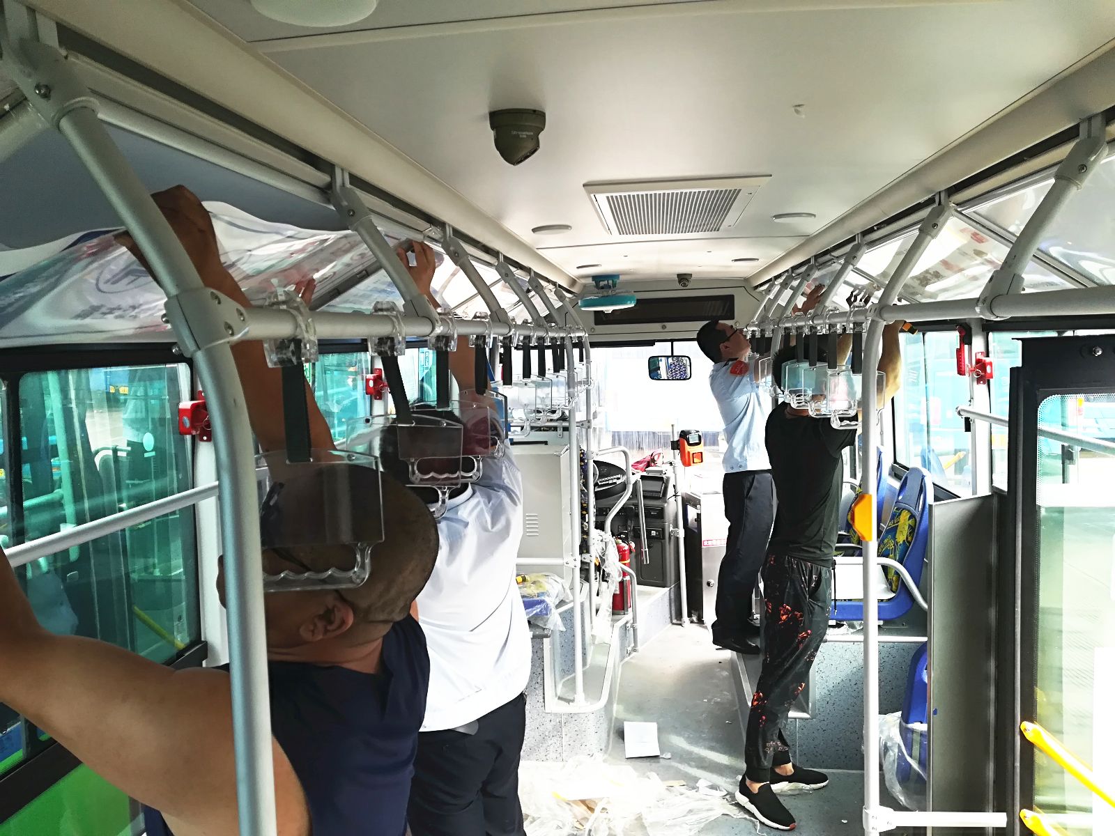 公交集團(tuán)海通公交公司完成新車(chē)上線前準(zhǔn)備工作