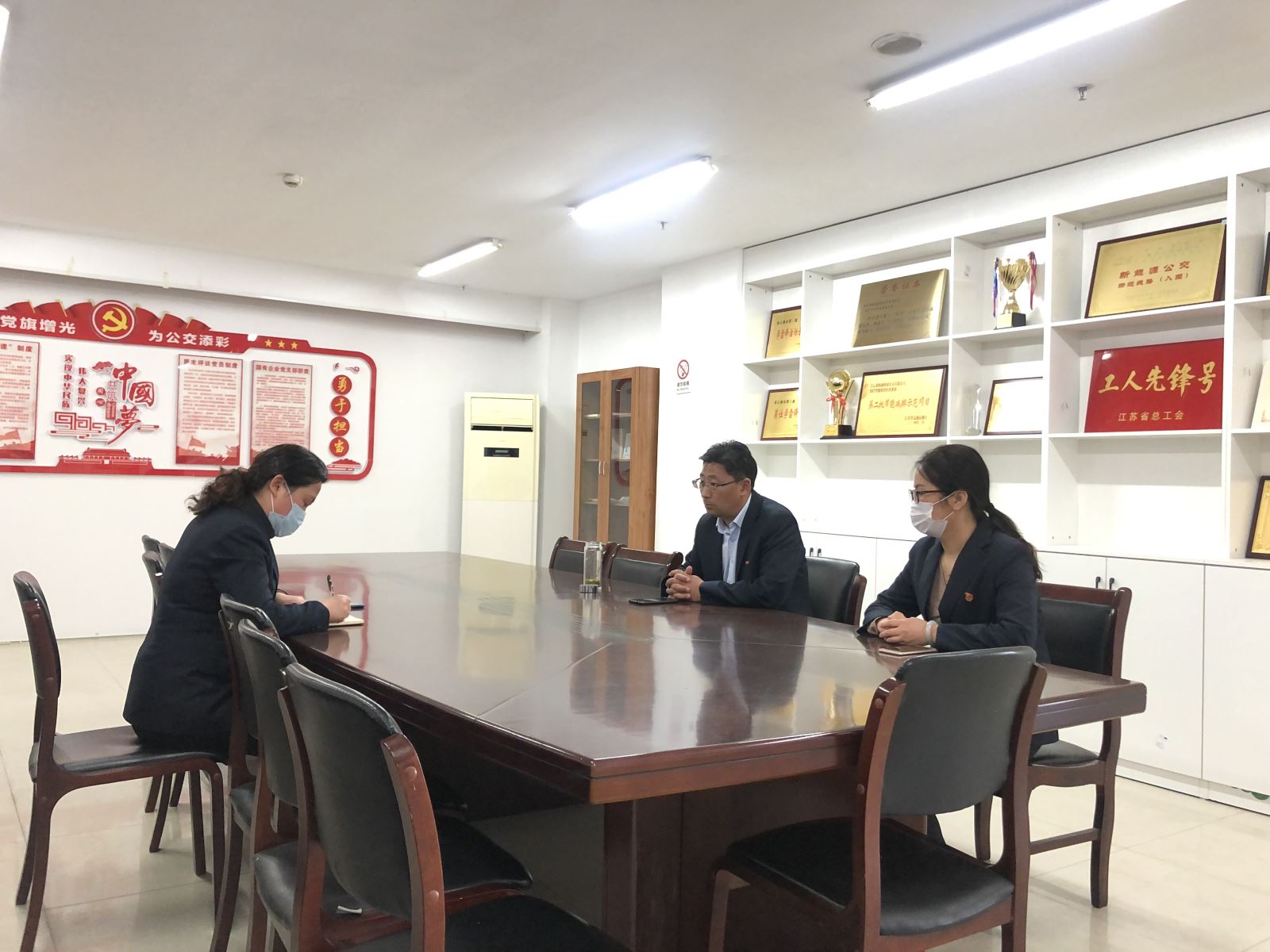 公交集團(tuán)開展節(jié)前作風(fēng)檢查，確保廉潔過節(jié)