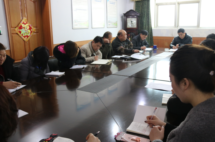 公交新浦公司信息中心與車隊(duì)互促進(jìn)、同進(jìn)步