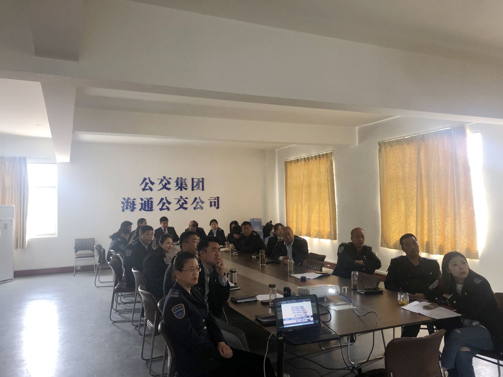 公交集團(tuán)公交事業(yè)一部召開作風(fēng)建設(shè)工作會(huì)議