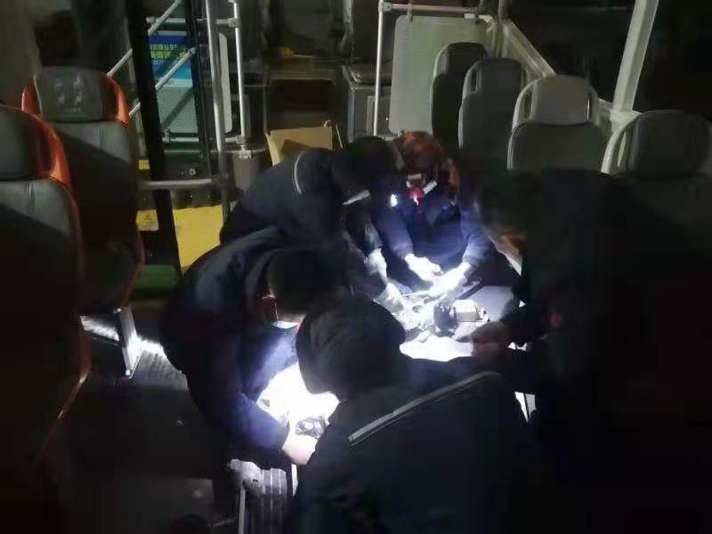 快速公交事業(yè)部開展春運(yùn)前車輛綜合大排查工作