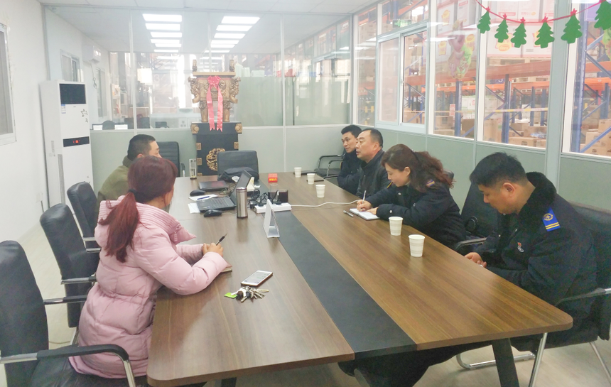 公交集團經(jīng)營發(fā)展事業(yè)部走訪調(diào)研物流市場