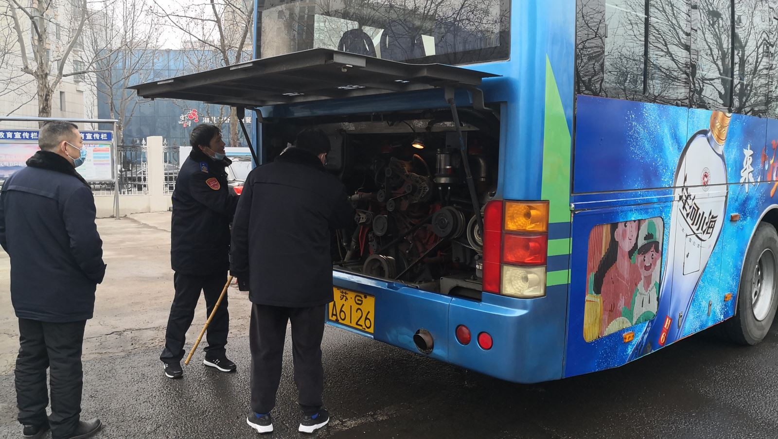 公交集團(tuán)公交事業(yè)二部開展春運(yùn)前安全生產(chǎn)大檢查