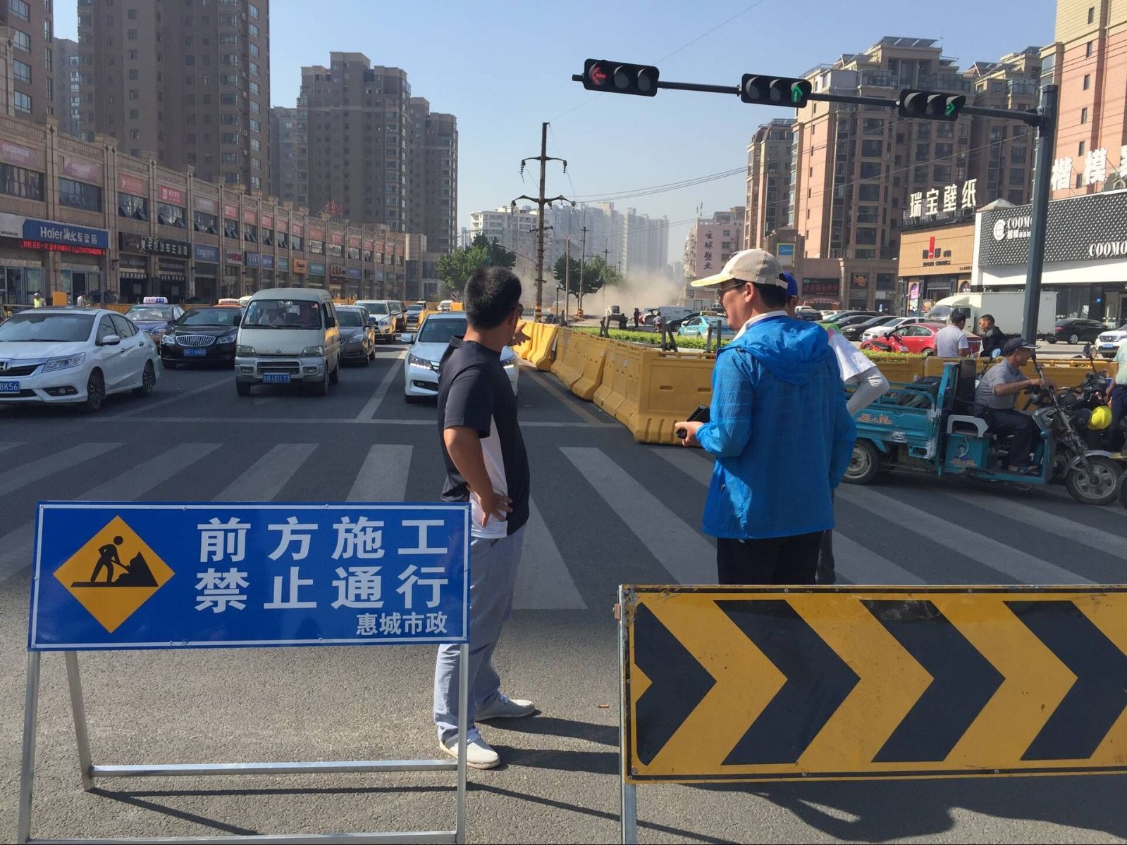 公交海州公司合理調(diào)整線路確保道路施工期間車輛有序運(yùn)營