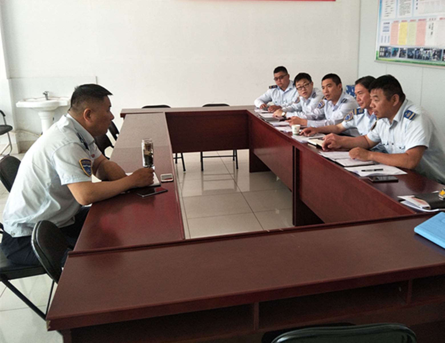 公交集團經(jīng)營發(fā)展事業(yè)部召開端午節(jié)前生產(chǎn)運營會