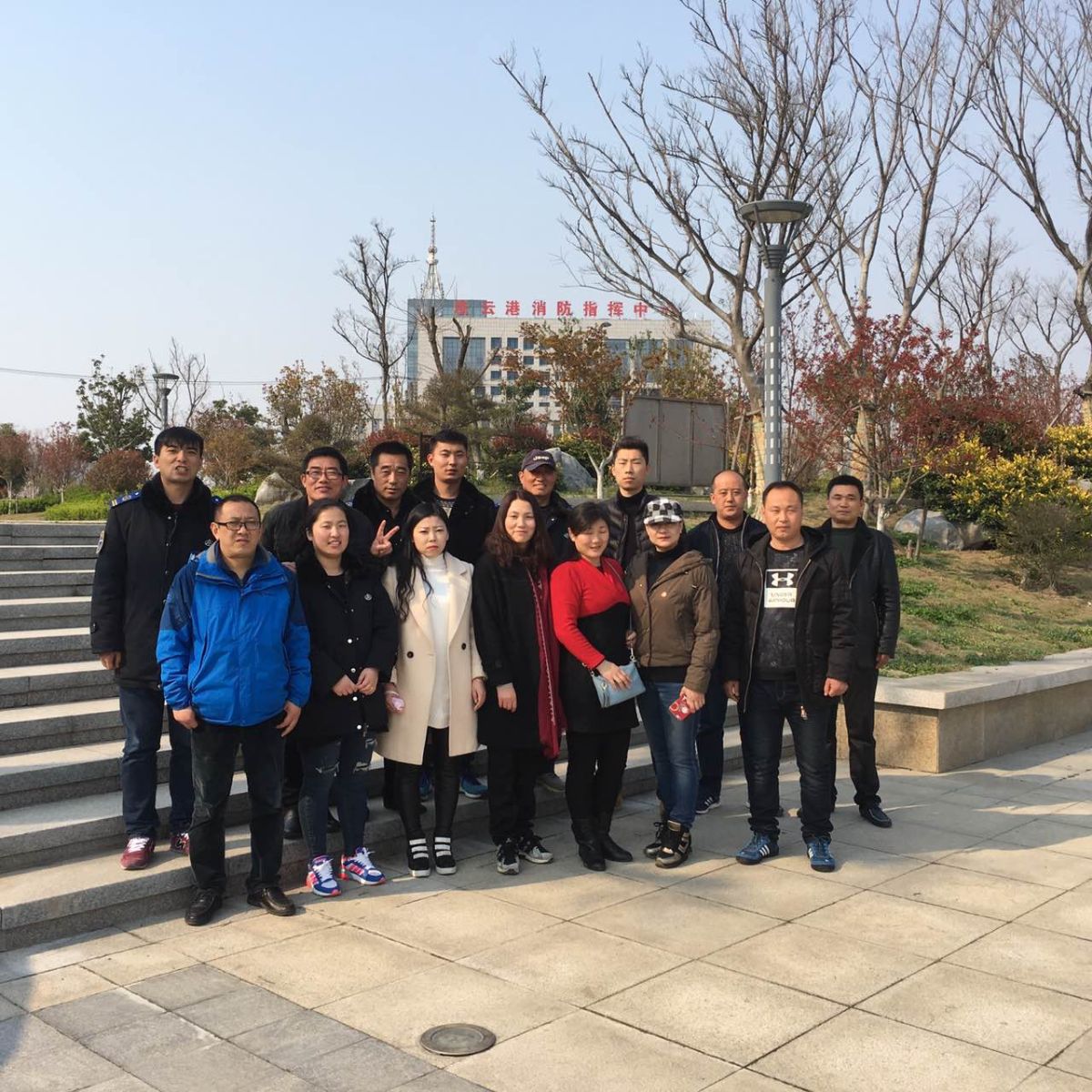 公交新浦公司開展應(yīng)急救援隊(duì)伍體能訓(xùn)練